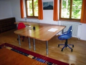 Schreibtische in Buche massiv