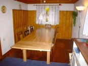 Esstisch mit Einsteckplatten