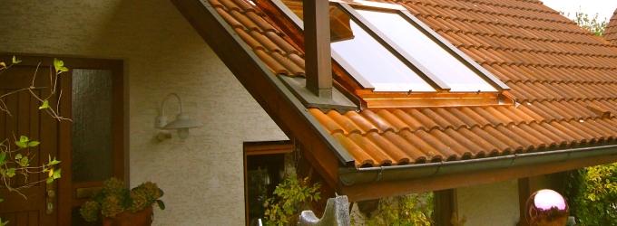 Dachfenster in einem Ziegeldach
